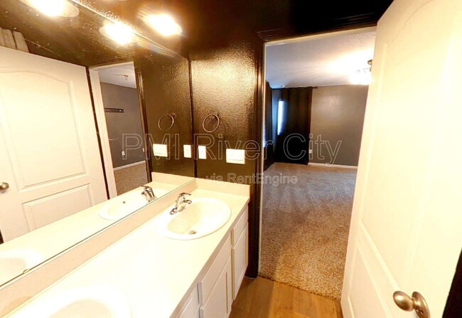 Building Photo - 12619 Cucumber Tree St