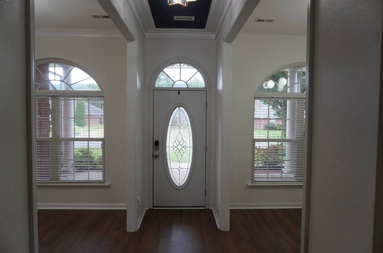 Building Photo - 7009 Lynnfield Dr SE