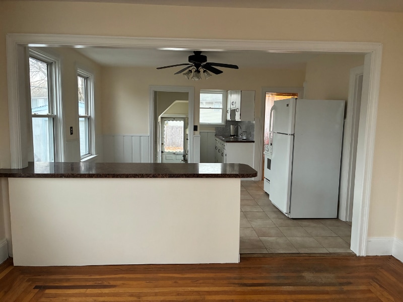 Building Photo - 255 Budlong Rd