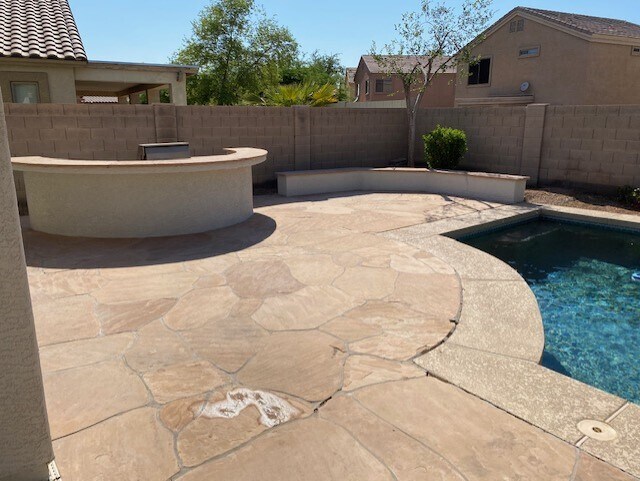 Building Photo - 43584 W Arizona Ave