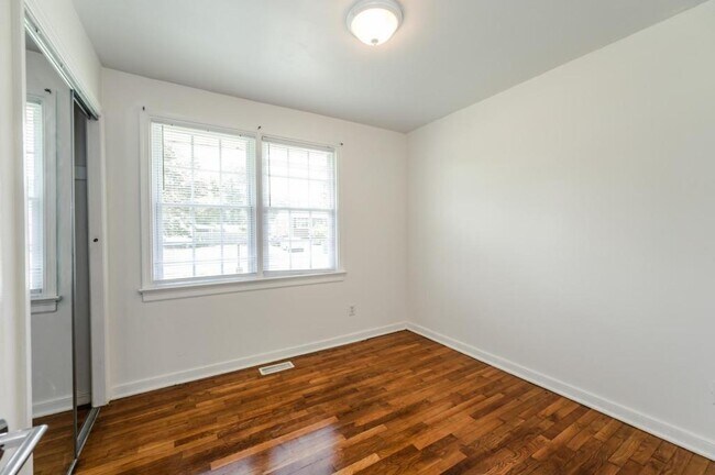 Building Photo - 9507 Stockbridge Dr