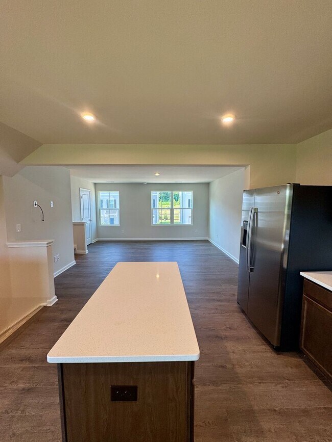 Building Photo - New Construction 3BR/2.5BA Townhouse
