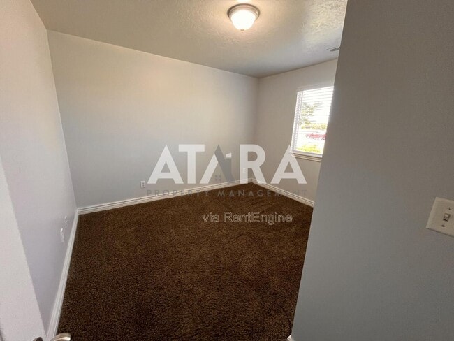 Building Photo - 2473 W 5400 S