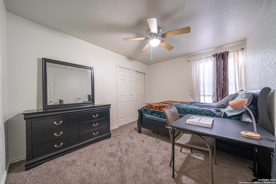 Building Photo - Room in House on Magnolia Grove
