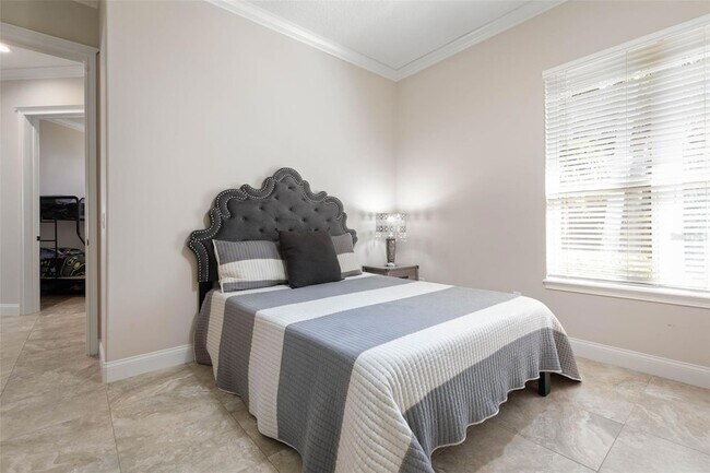 Building Photo - 67 Island Estates Pkwy