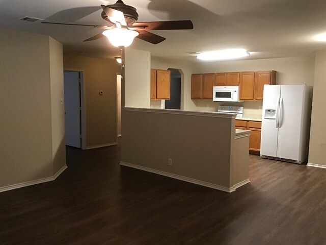 Building Photo - 12647 Sunny Wonder