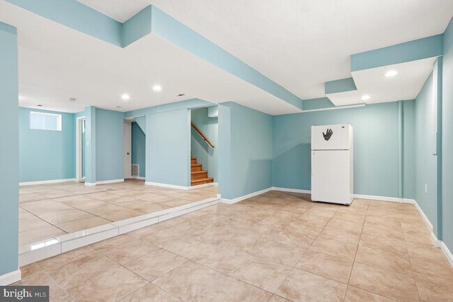 Building Photo - 3217 Gumwood Dr