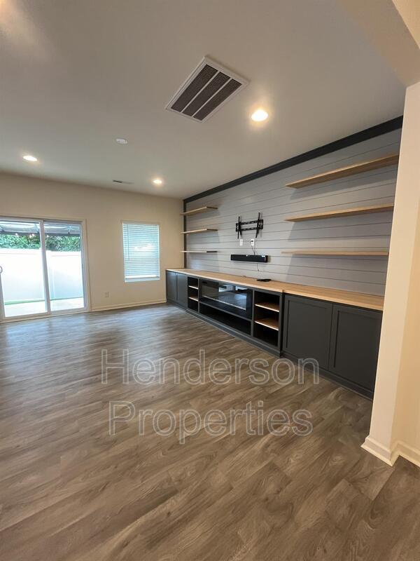 Building Photo - 13109 Suncreek Ter.