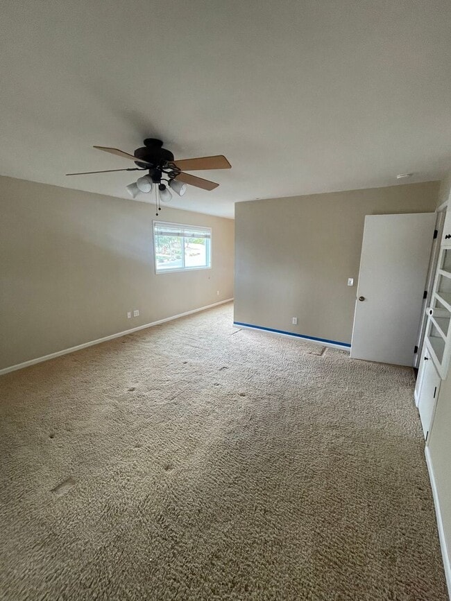 Building Photo - Clairemont Beauty - Welcome Home!