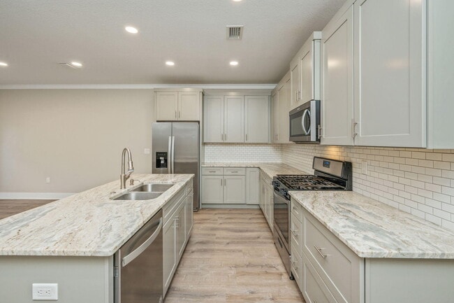 Building Photo - 3 Praiseworthy Dr