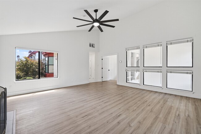 Building Photo - 1535 Potomac Dr