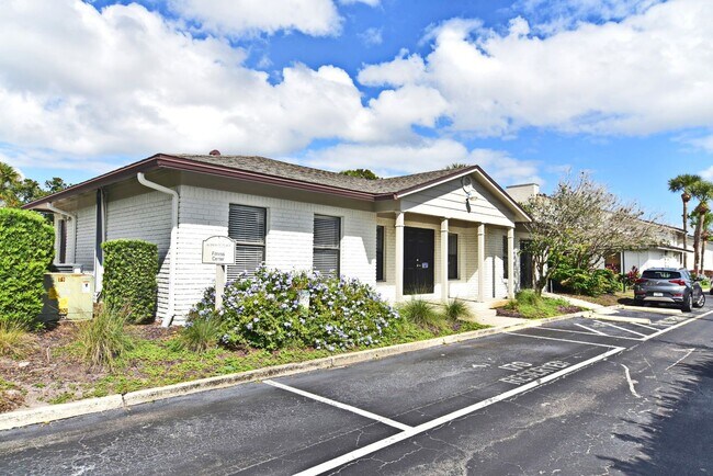 Building Photo - 2 Bed 2 Bath Audubon Place Condo