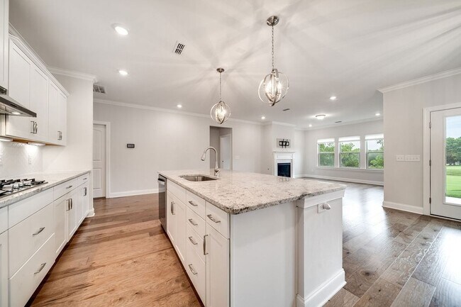 Building Photo - 1681 Boardwalk Pl