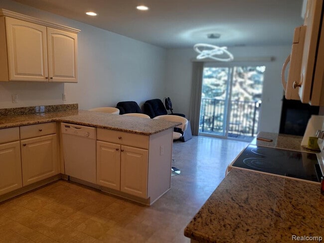 Building Photo - 14474 Shadywood Dr