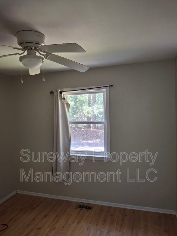 Building Photo - 1002 Belleview Blvd
