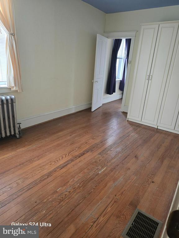 Building Photo - 4501 Edgemont St