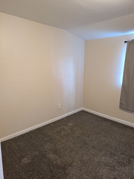 Building Photo - 109 Goethe St