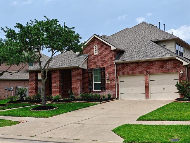 Building Photo - 5551 Twin Rivers Ln