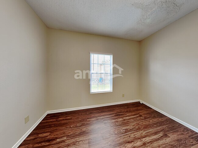 Building Photo - 9471 W Quarter Moon Dr