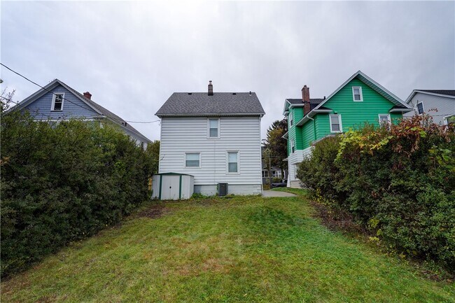 Building Photo - 151 Hampden Rd