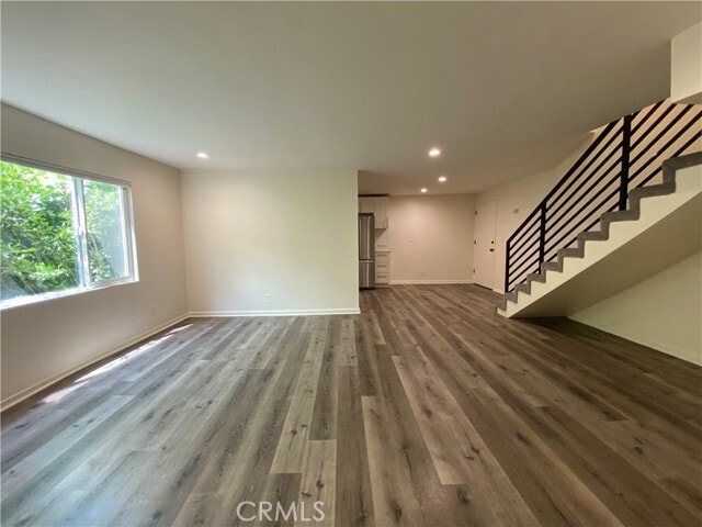 Building Photo - 208 S Park View St