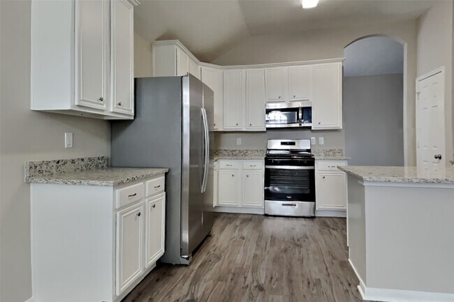 Building Photo - 25818 Elmley Pl