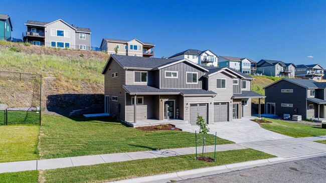 Building Photo - New South Hills Duplex Stunner!