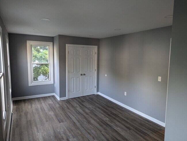 Building Photo - 45 Westcott St