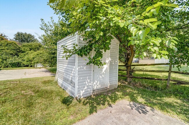 Building Photo - 3612 Willow Run Dr
