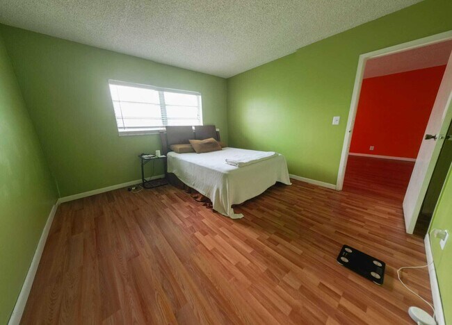 Building Photo - 4101 NW 26th St