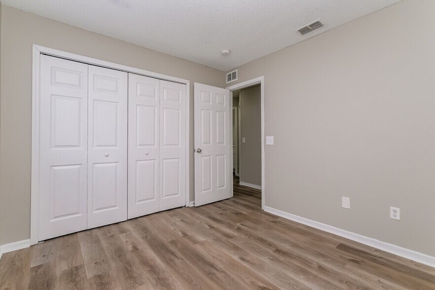 Building Photo - 6123 Sand Key Ln