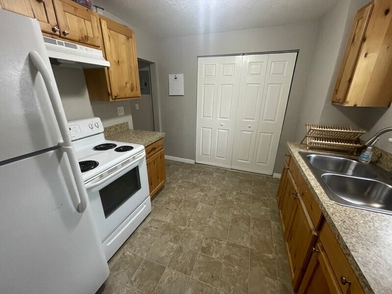 Building Photo - 164 N 300 E