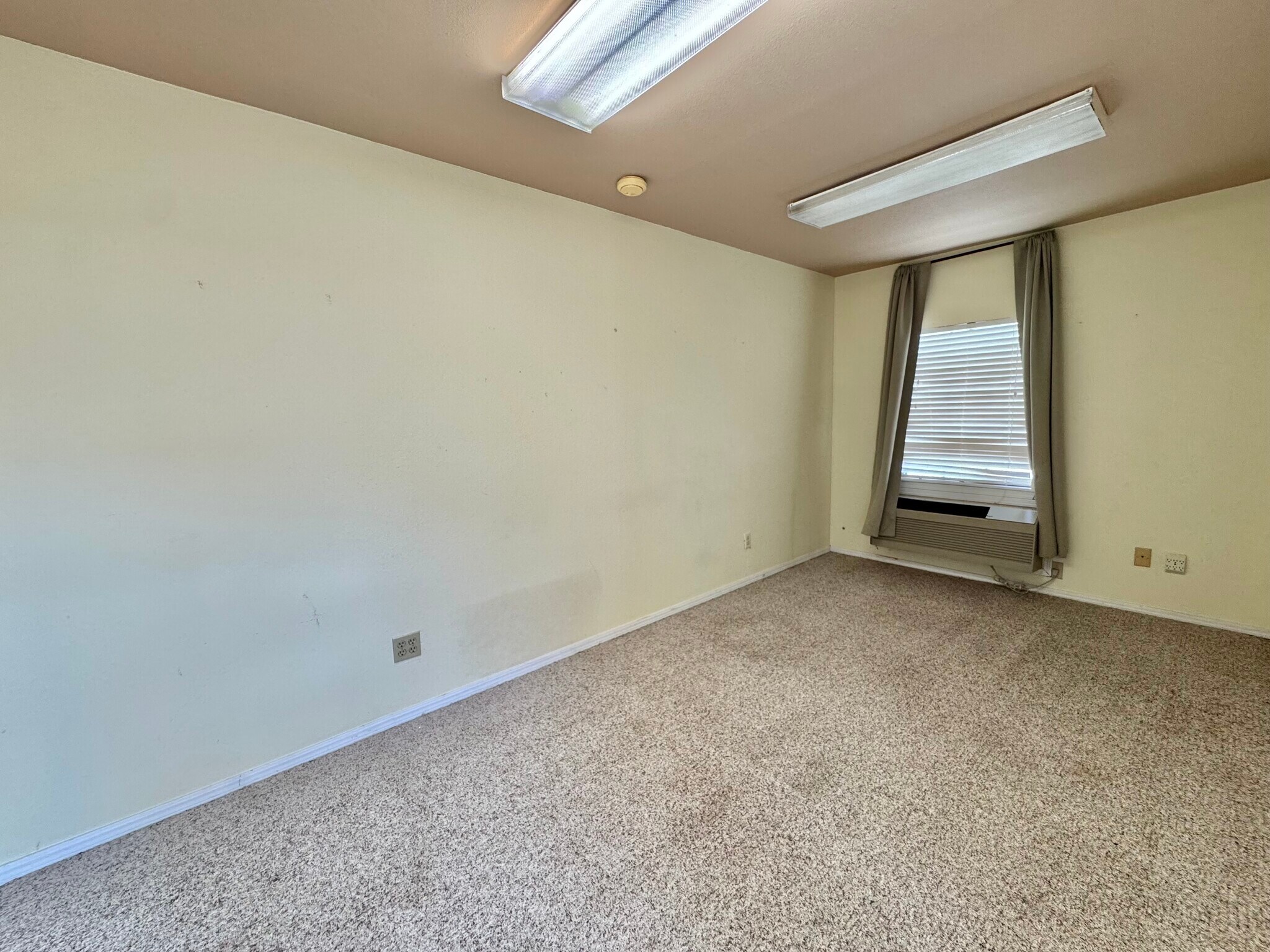 Building Photo - 1416 SW 96th St