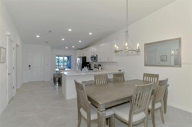 Building Photo - 12470 Wellen Golf St