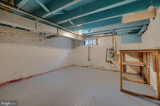 Building Photo - 1304 Glyndon Ave
