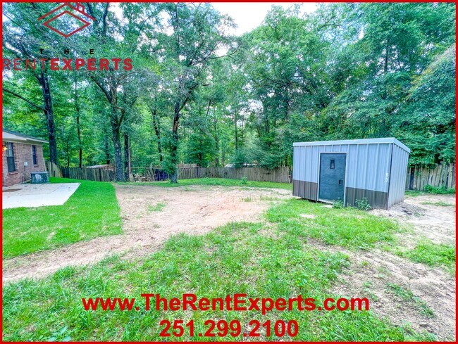 Building Photo - 2086 Mesa Dr