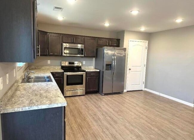 Building Photo - 2601 Hailey Rose Way