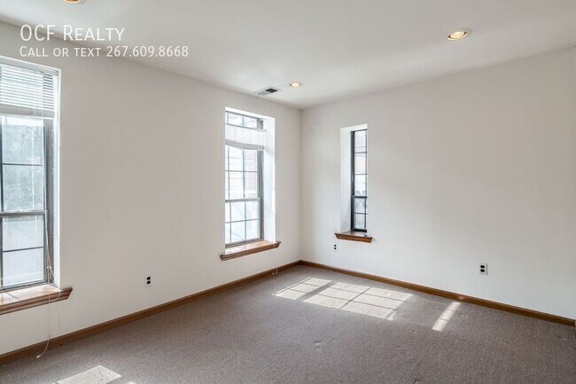 Building Photo - 617 S 18th St
