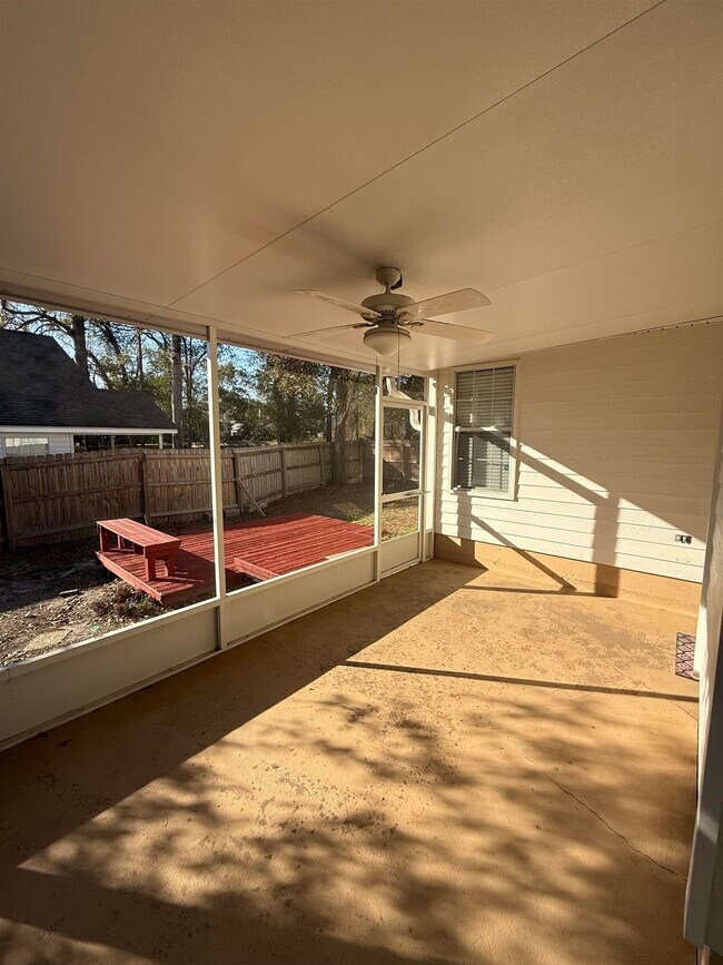 Building Photo - 5364 Appledore Ln