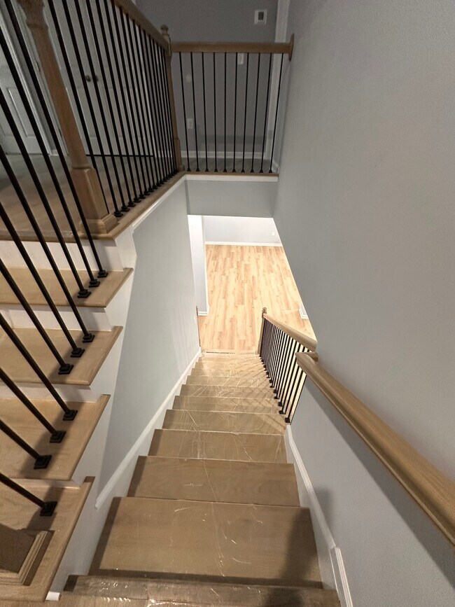 Building Photo - 517 Cardamon Ct