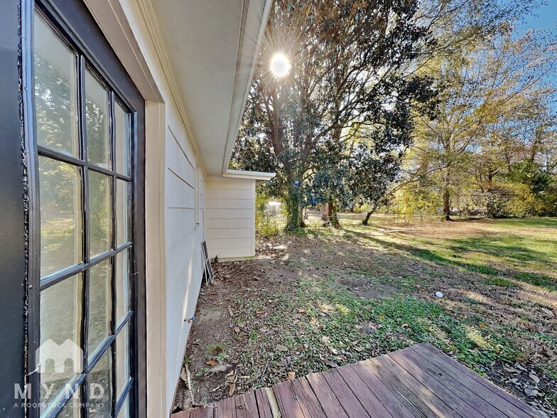 Building Photo - 201 Indian Trail