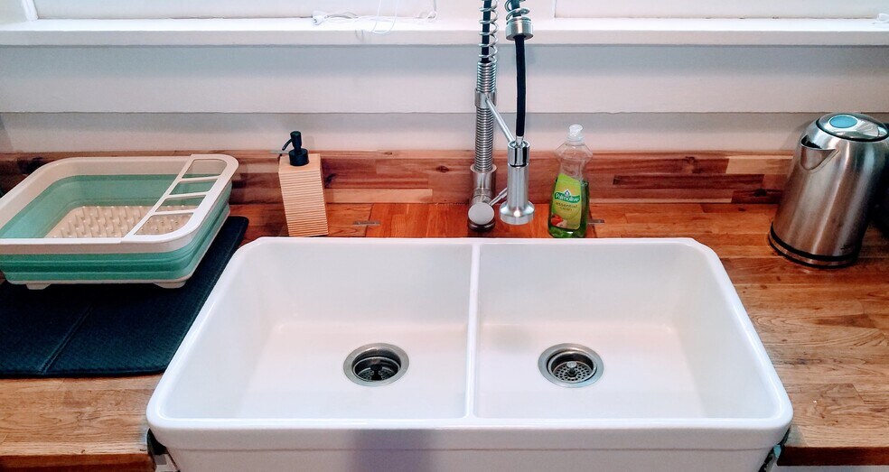 Building Photo - 3202 Le Bron Rd