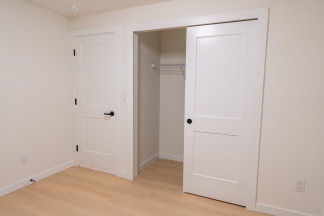 Building Photo - 4015 SW Thistle St