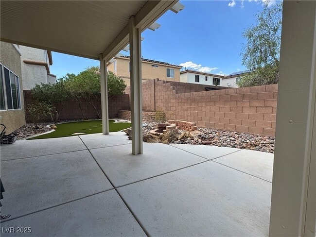 Building Photo - 8278 Apple Barn Ave