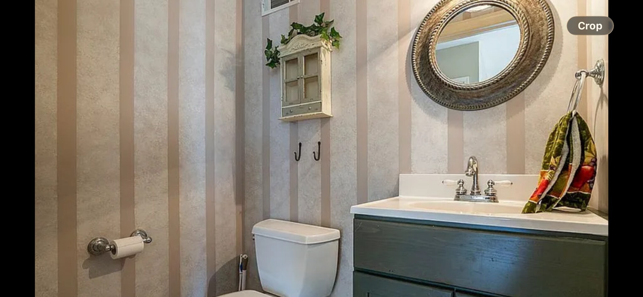 Building Photo - 207 E Main St