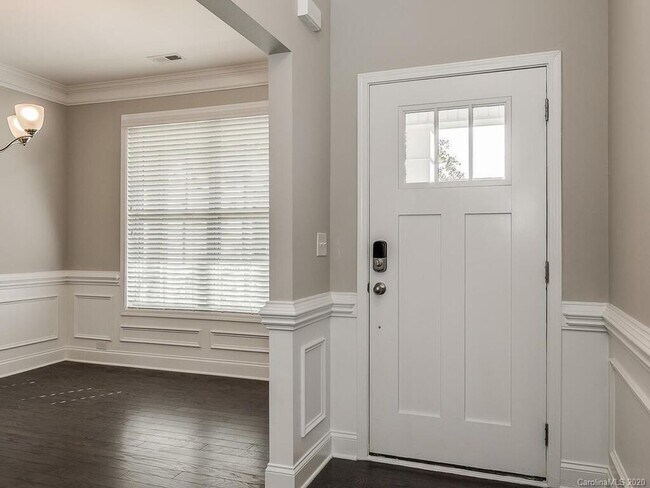 Building Photo - Charming 4 beds 2.5 baths Home in Berewick!