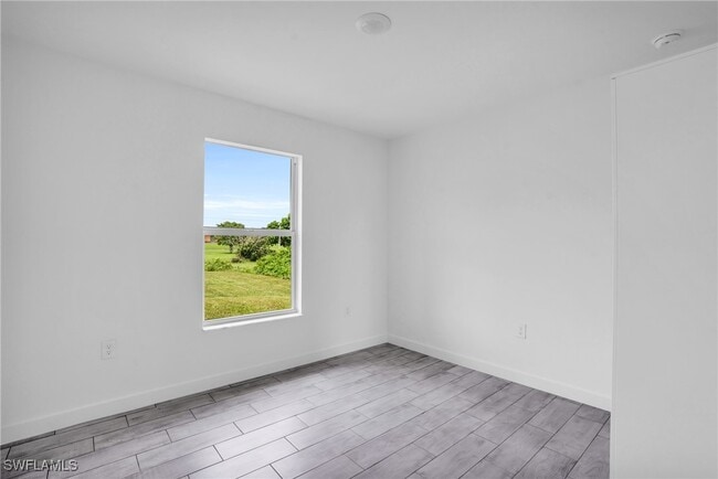 Building Photo - 2812 15th St SW