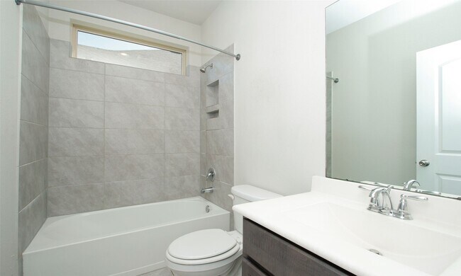 Building Photo - 14120 Sand Ridge Ct