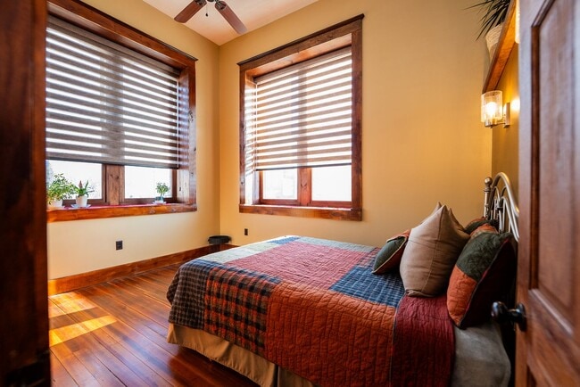 Building Photo - 101 N Main Ave