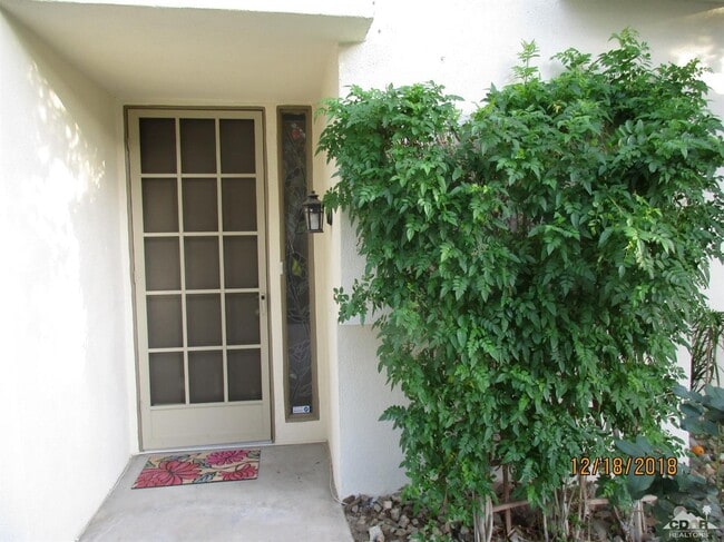 Building Photo - 48728 Desert Flower Dr